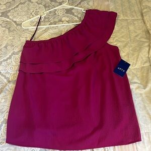 NWT APT 9 Top